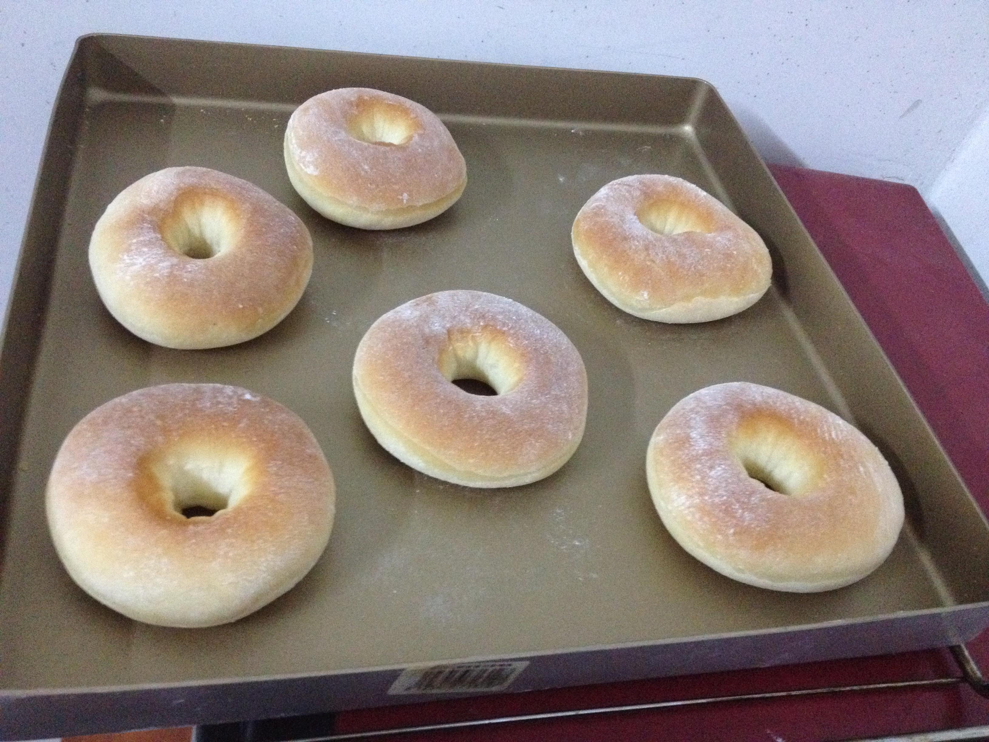 烤箱版甜甜圈୧(๑•̀⌄•́๑)૭小小群的做法