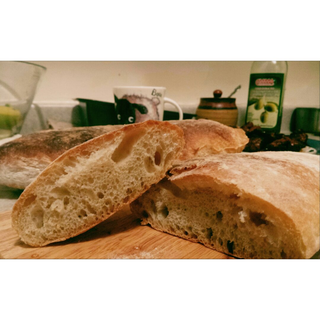 免揉意大利拖鞋面包ciabatta（吐血整理史上最全藤田千秋免揉欧包制作心得）