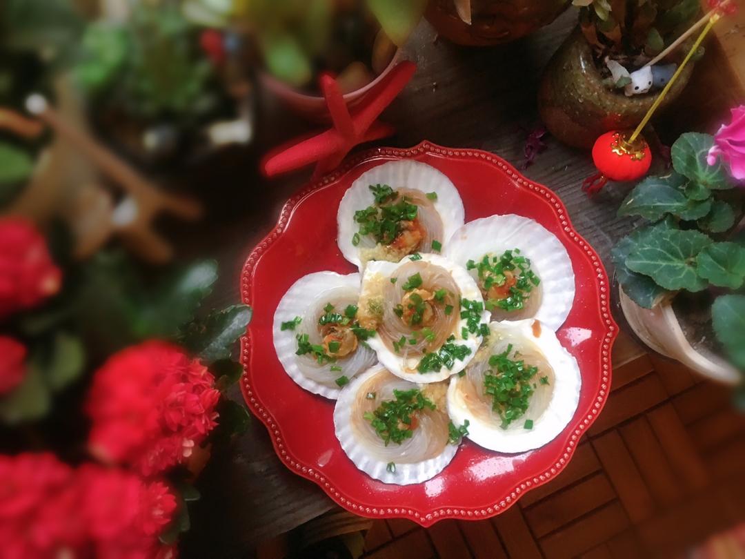 蒜蓉粉丝蒸扇贝（清晰图片步骤讲解）