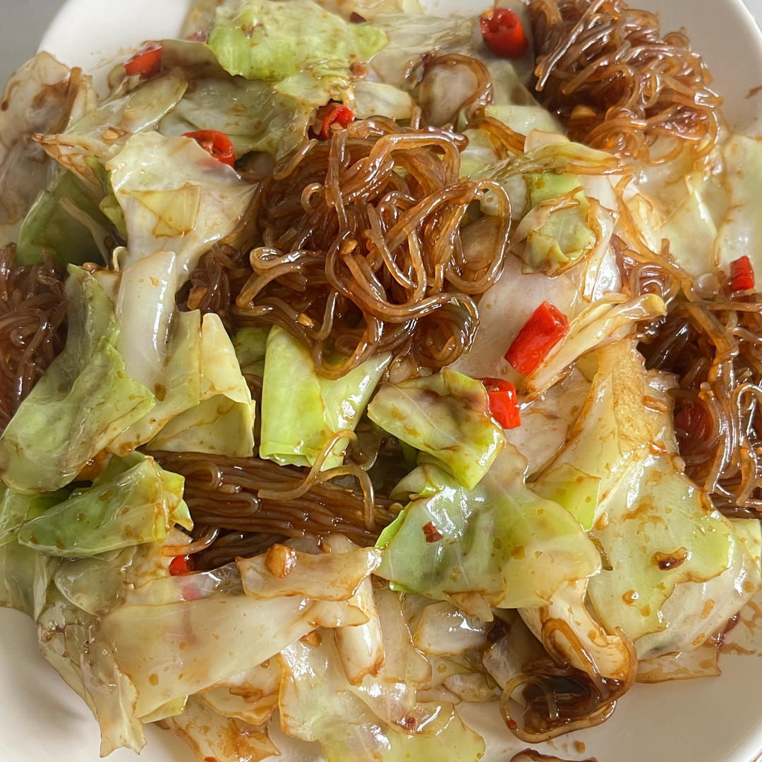 最近爱吃粉丝粉条～包菜炒粉丝