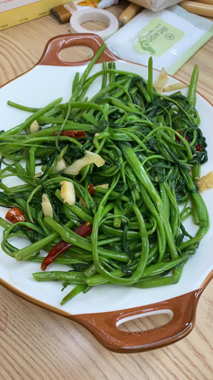 清炒空心菜