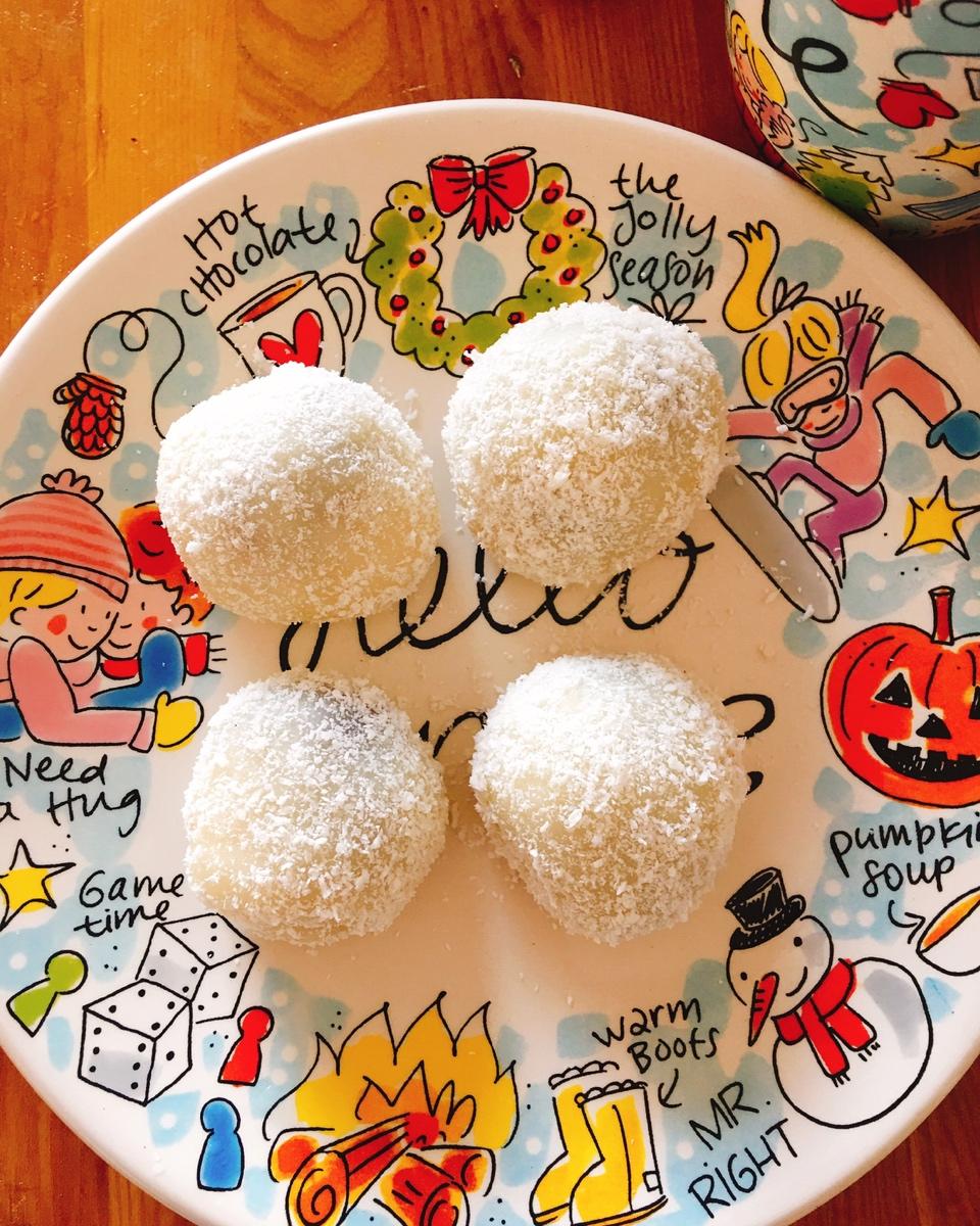 作品 晶晶亮晶晶亮做的椰蓉红豆大福 晶晶亮晶晶亮