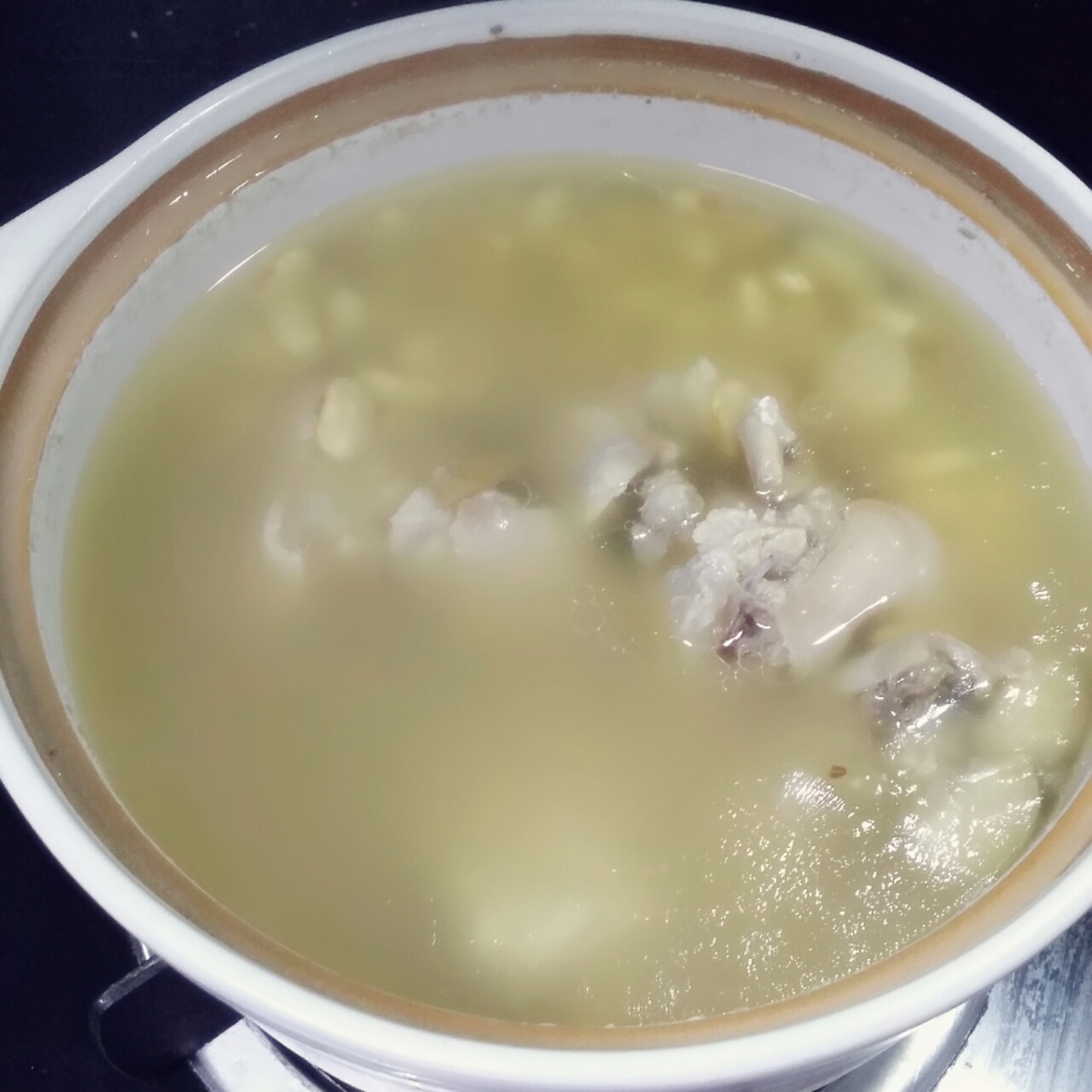 黄豆猪脚汤