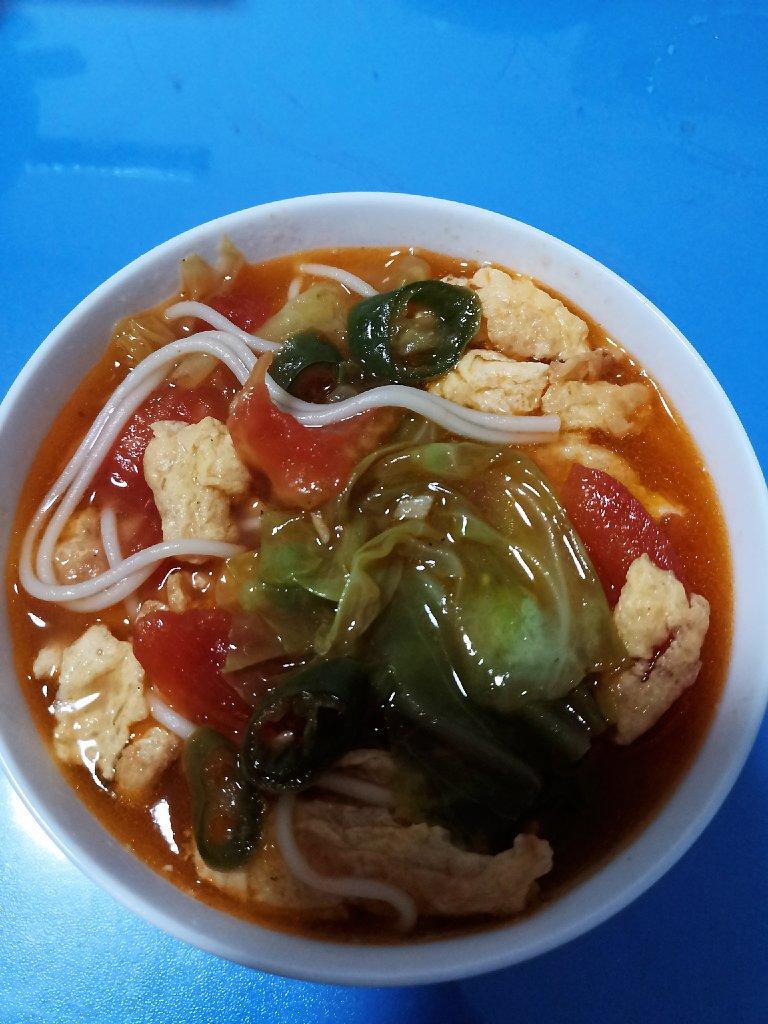 恨不得抱着锅舔的番茄鸡蛋面