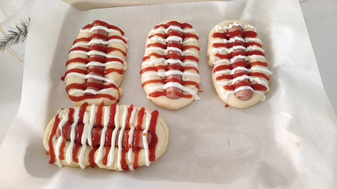 一个面团撑起一家店的台式面包—香肠面包