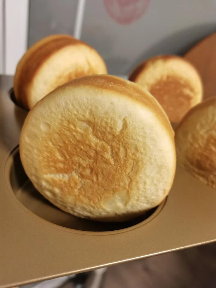 拉丝超棒的‖奶香小餐包