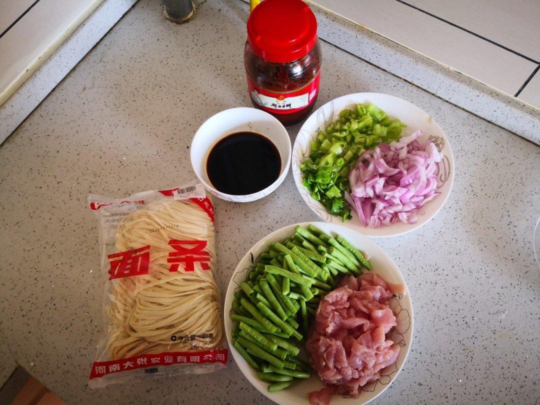豆角焖面