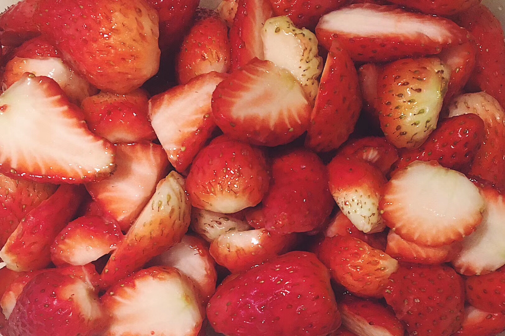 冻草莓的做法 步骤1