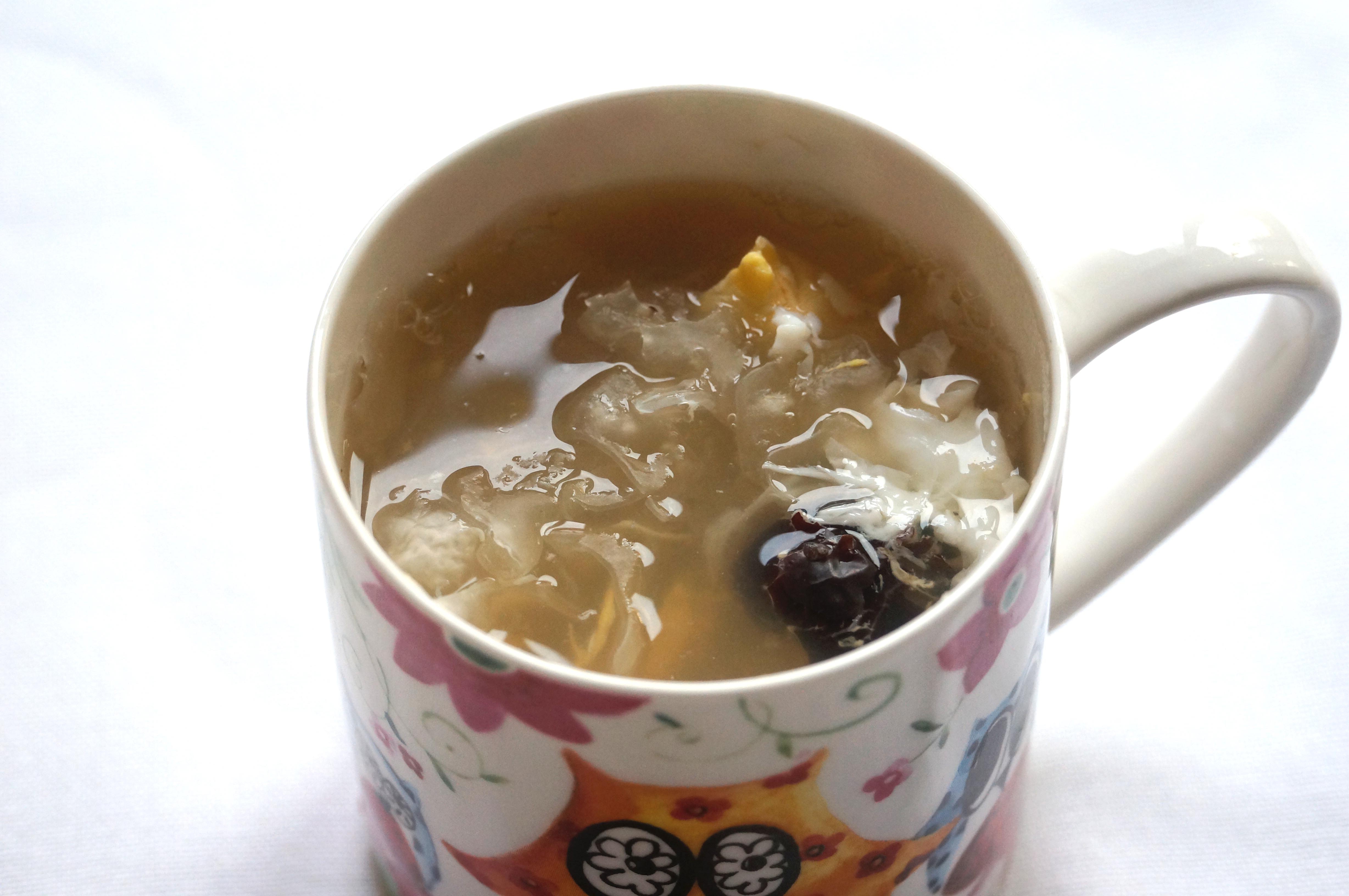 红枣银耳莲子羹