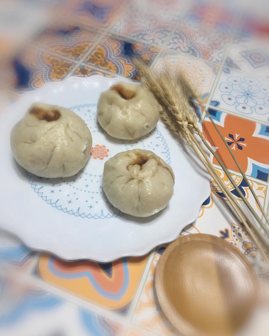 酱肉包子