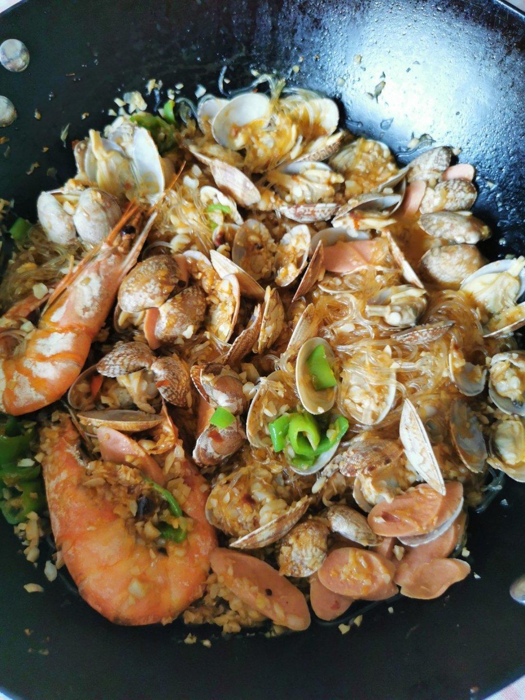 绝啦，秒杀路边摊💥巨好吃的秘汁花甲粉丝煲