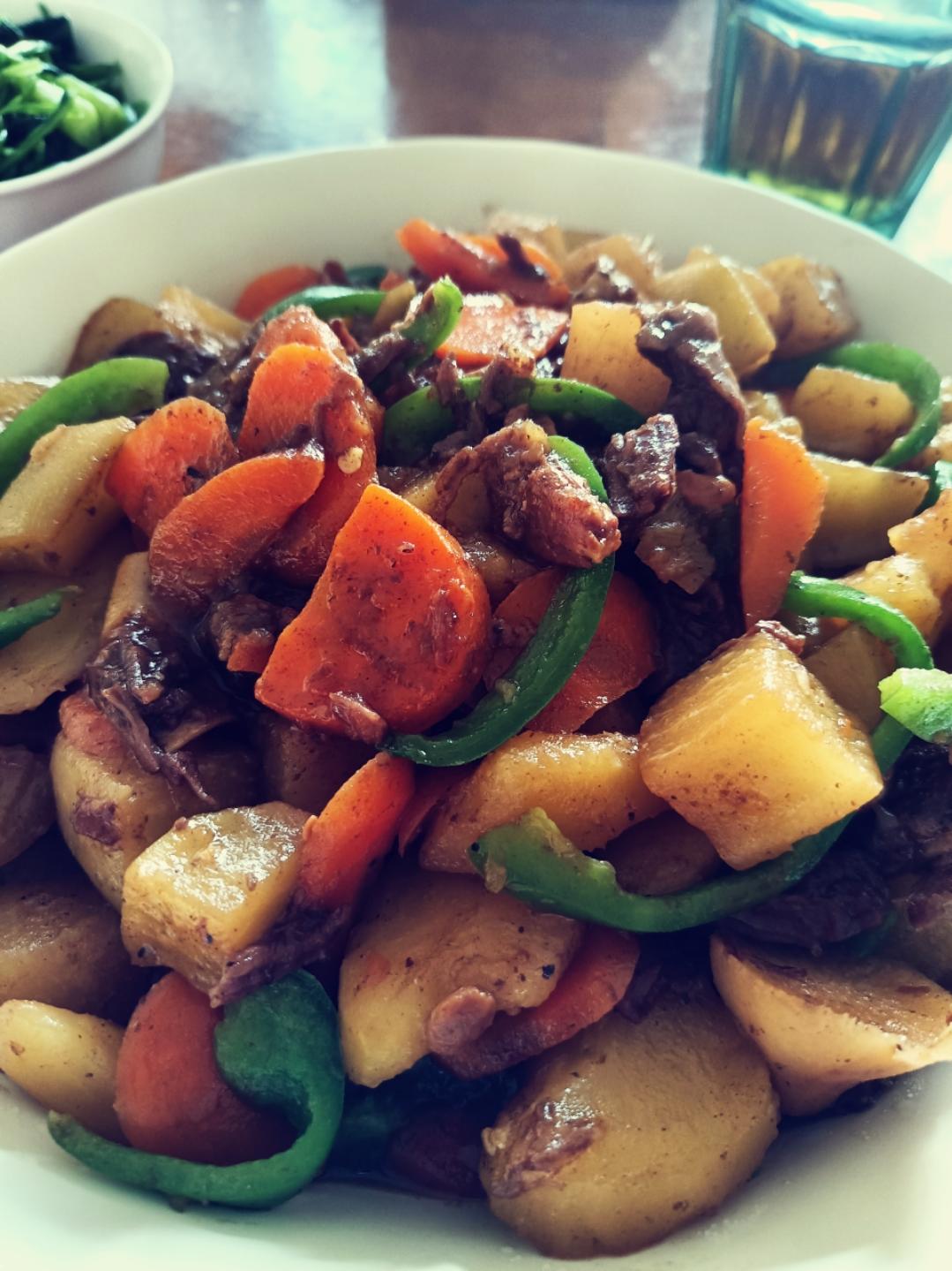 堂妈的土豆炖牛腩