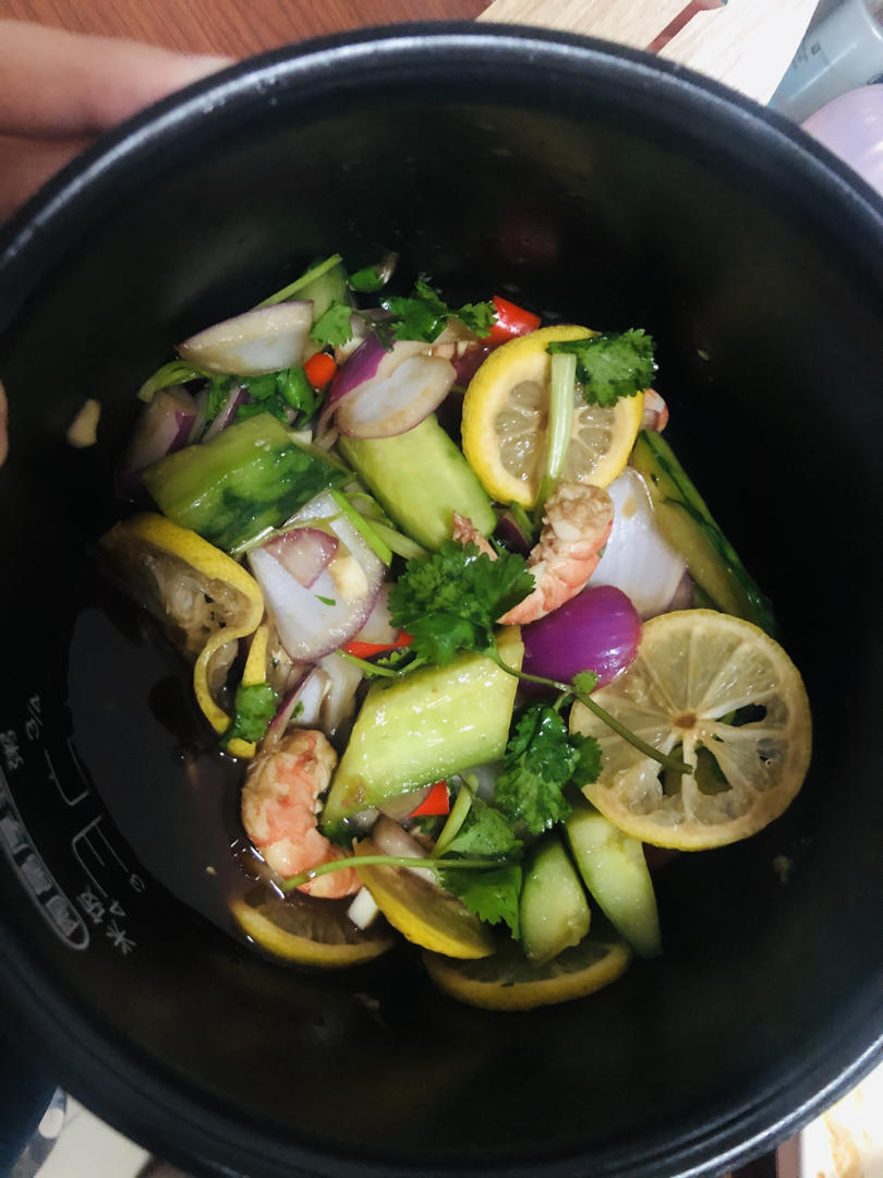 鲜嫩爽口❗️巨好吃的酸辣柠檬虾❗️一看就会超过瘾