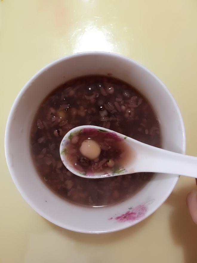 薏米红豆莲子粥的做法