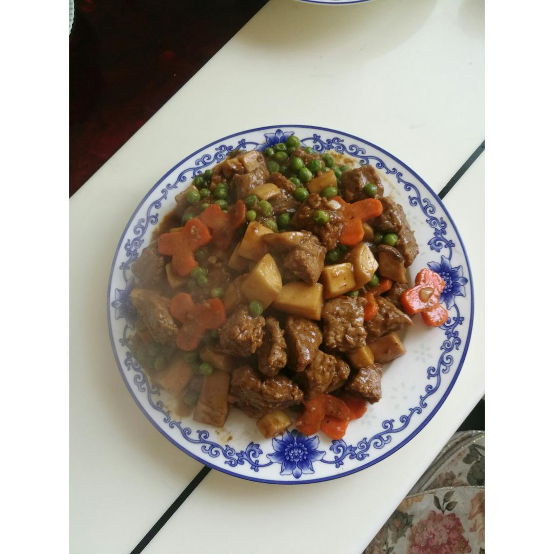 黑椒杏鲍菇牛肉粒