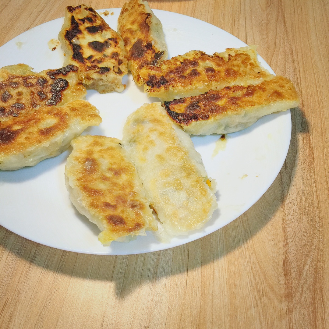 三鲜锅贴