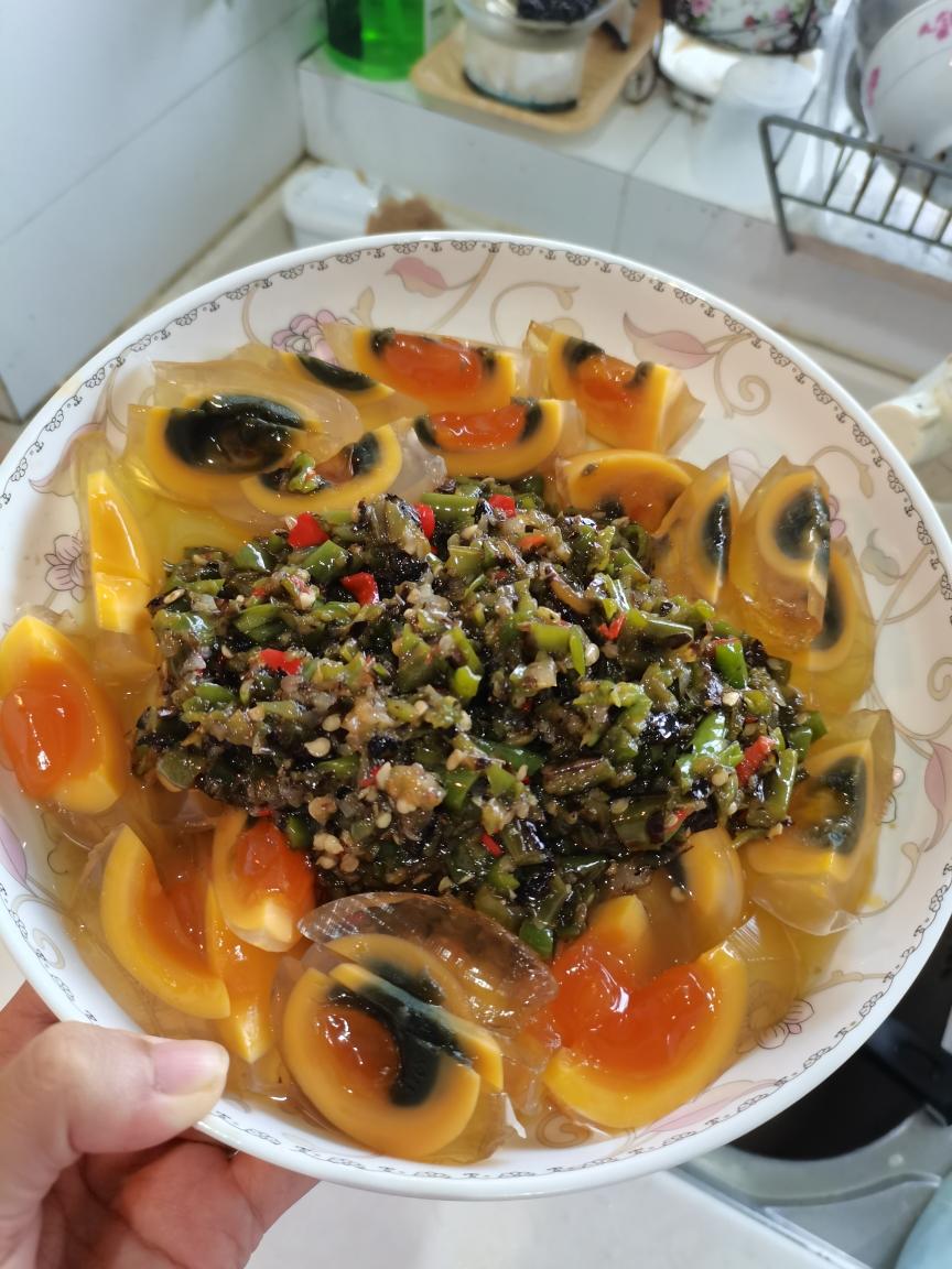 剁椒皮蛋「自贡菜」