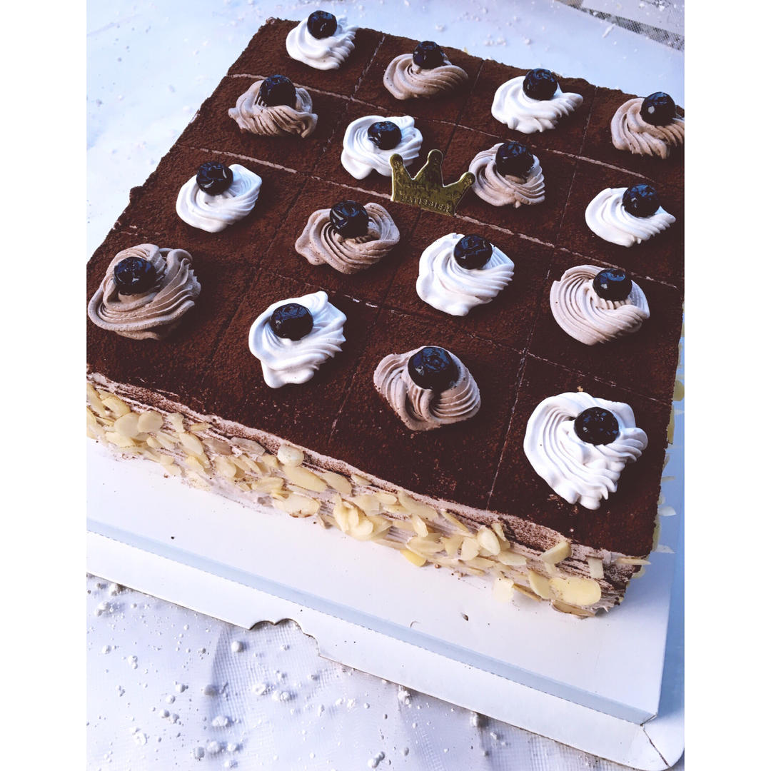 可可方形装饰蛋糕