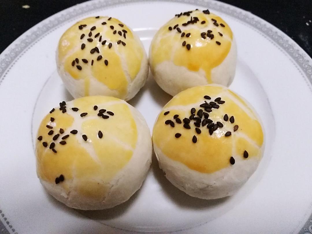 蛋黄酥