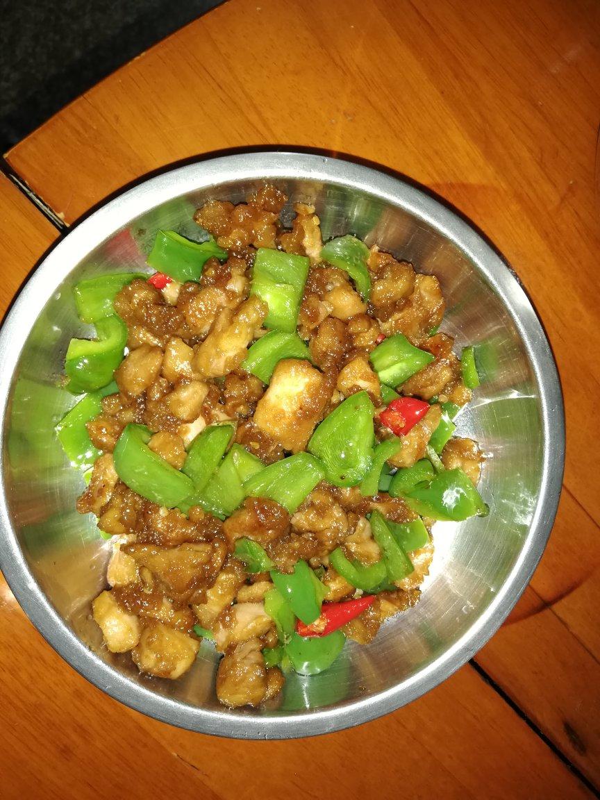 青椒炒鸡腿肉（大厨级别）