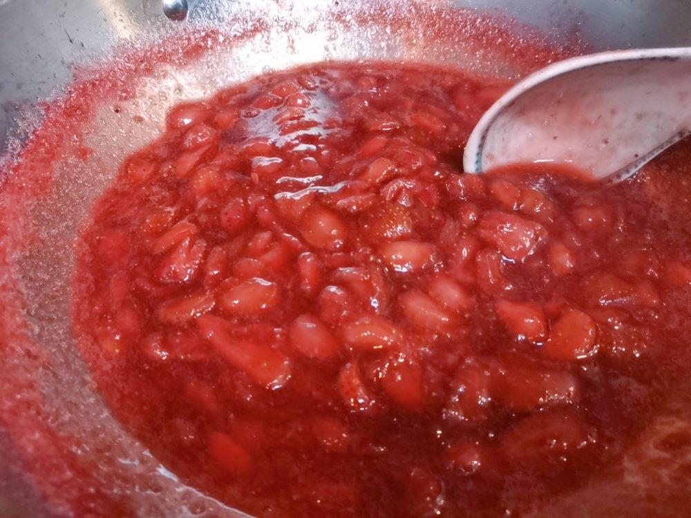 自制无添加草莓酱