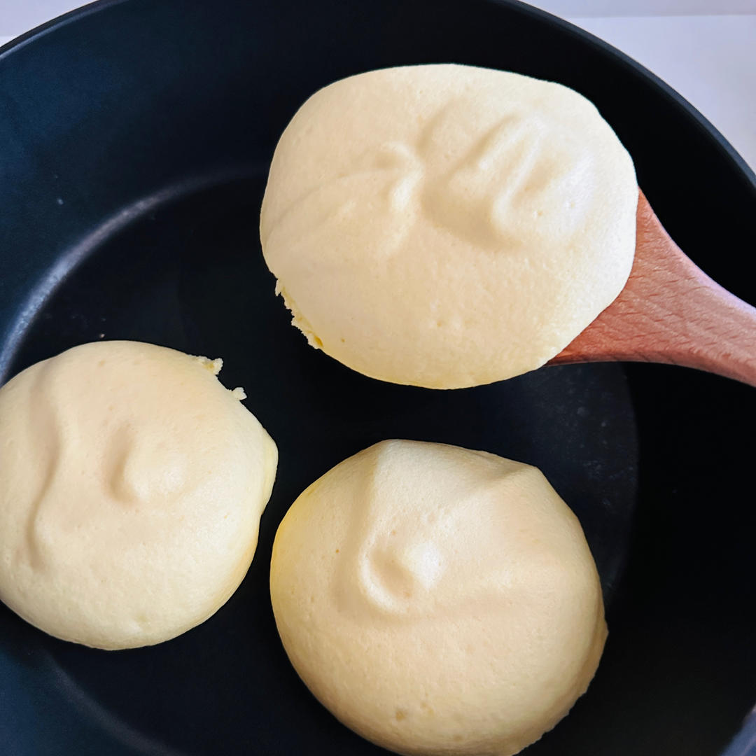 10分钟搞定网红舒芙蕾松饼🥞超松软『步骤详细附视频』『平底锅美食』