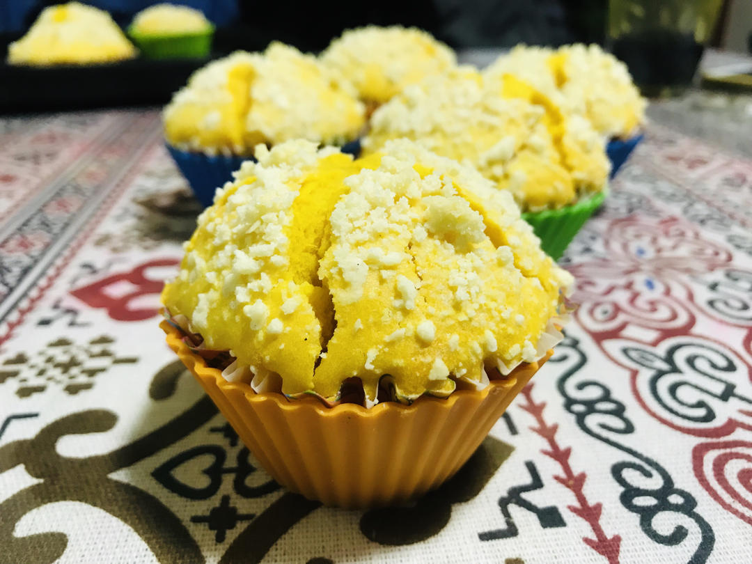 爆，爆，爆炸头的南瓜麦芬蛋糕！松软可口，超简单！