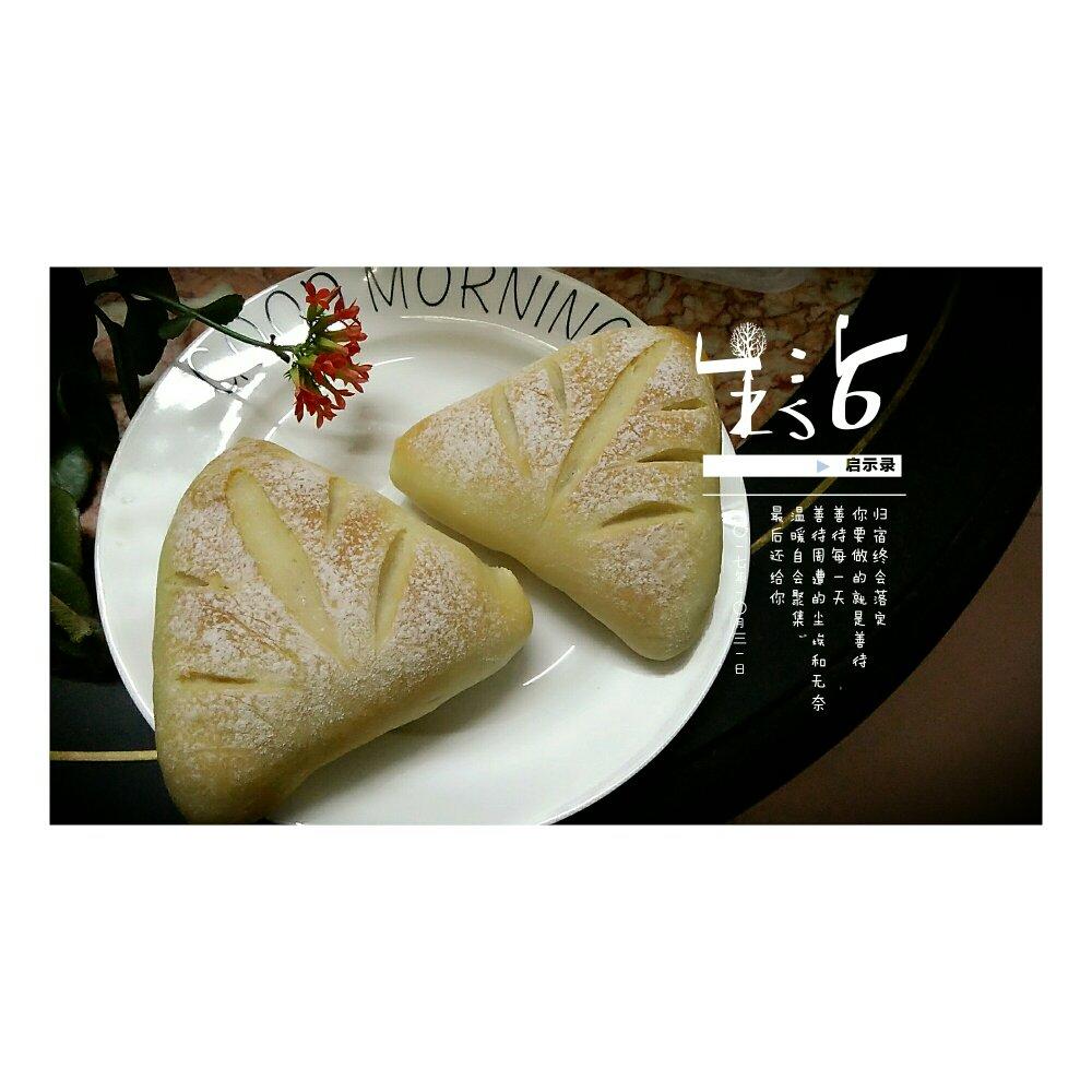 叶形香芋面包