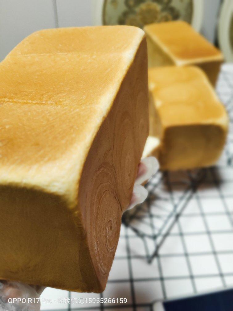 吐司，奶香手撕面包，超级香浓
