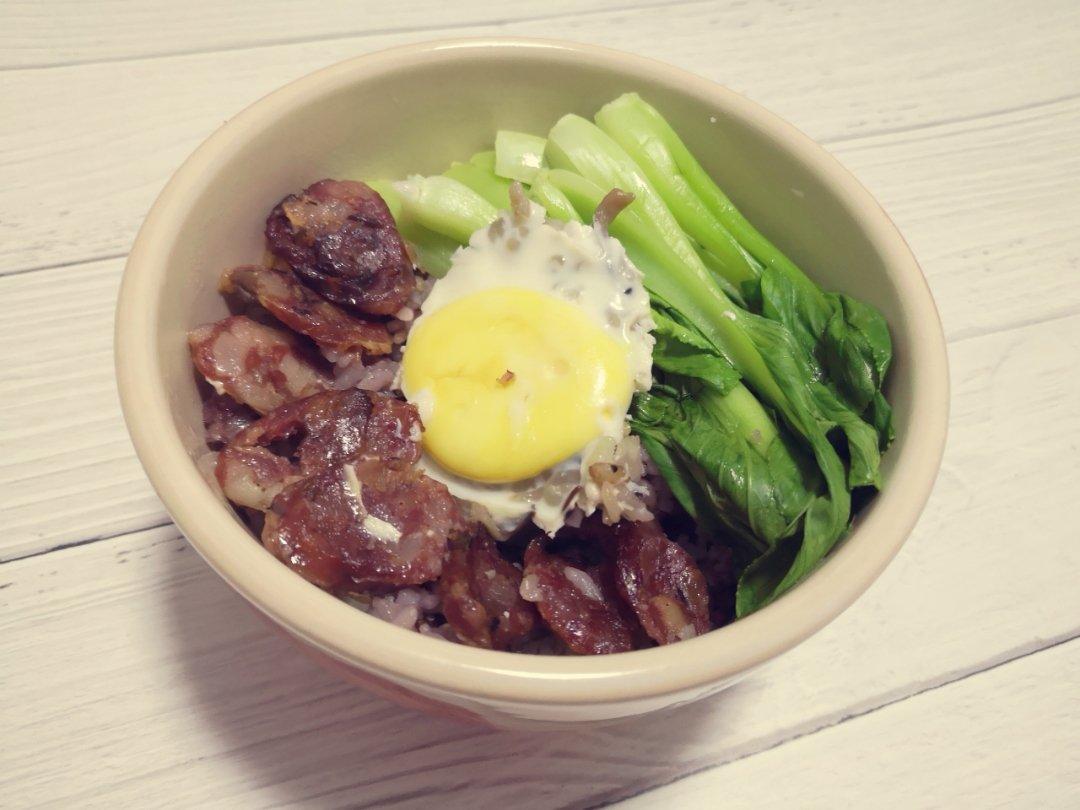 【九阳珐琅铁釜】喷香腊肠煲仔饭