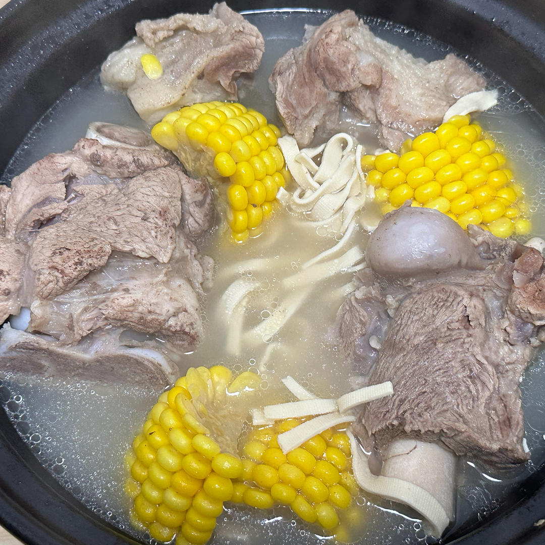 超鲜美的千张筒骨汤
