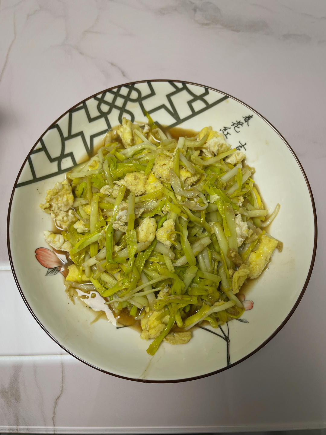 蒜黄炒鸡蛋