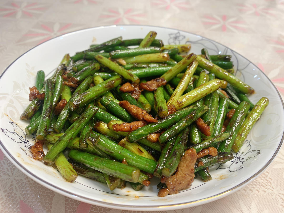妈妈牌蒜薹炒肉