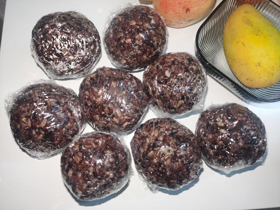 一次做一周杂粮饭，冷冻保存热量会变低