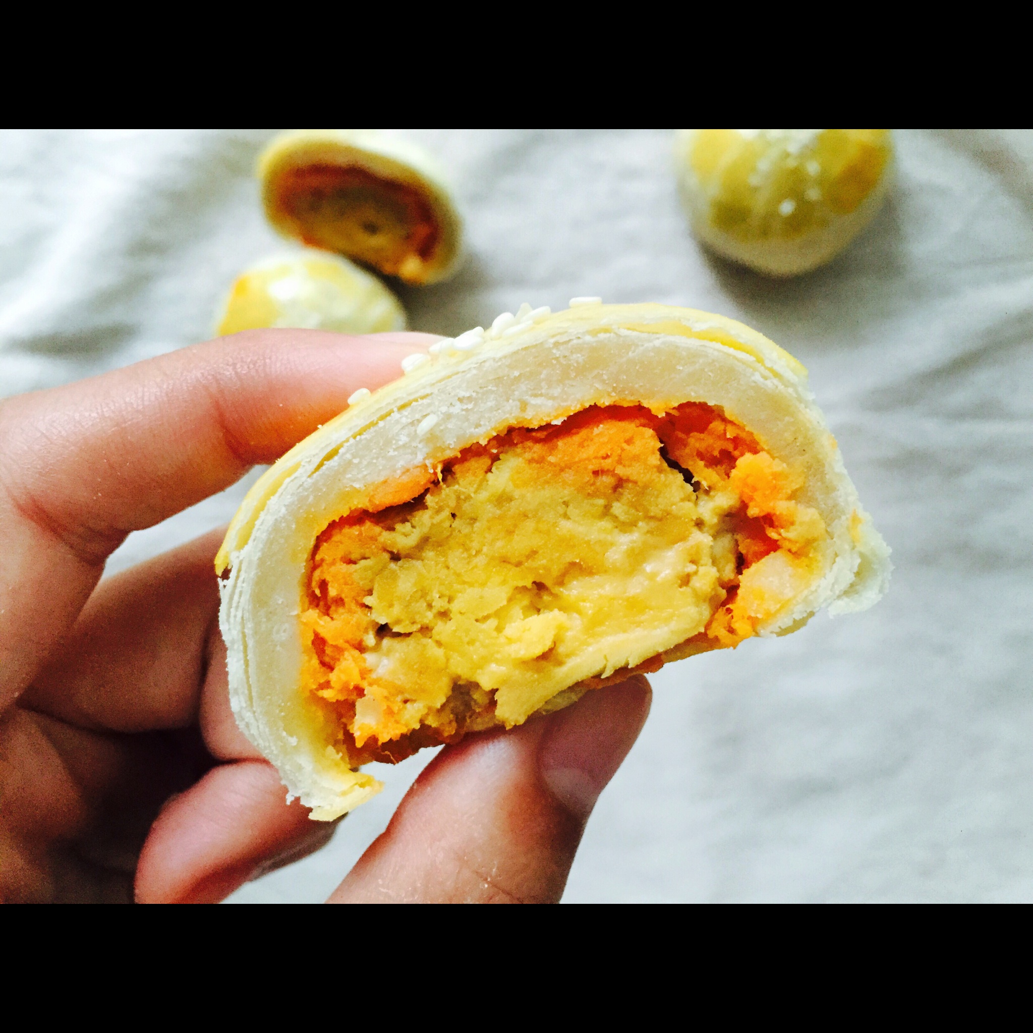 自制栗蓉蛋黄酥