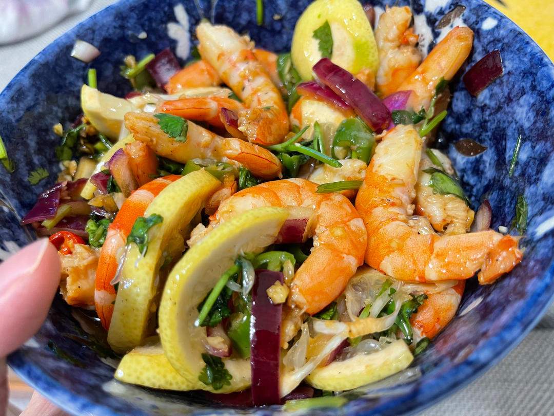 鲜嫩爽口❗️巨好吃的酸辣柠檬虾❗️一看就会超过瘾