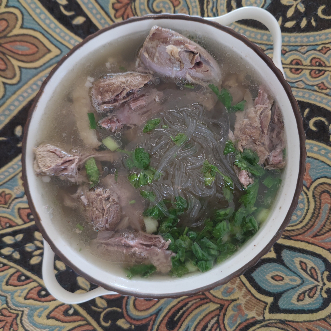 【家庭版水盆羊肉视频】大口吃肉，大口喝汤