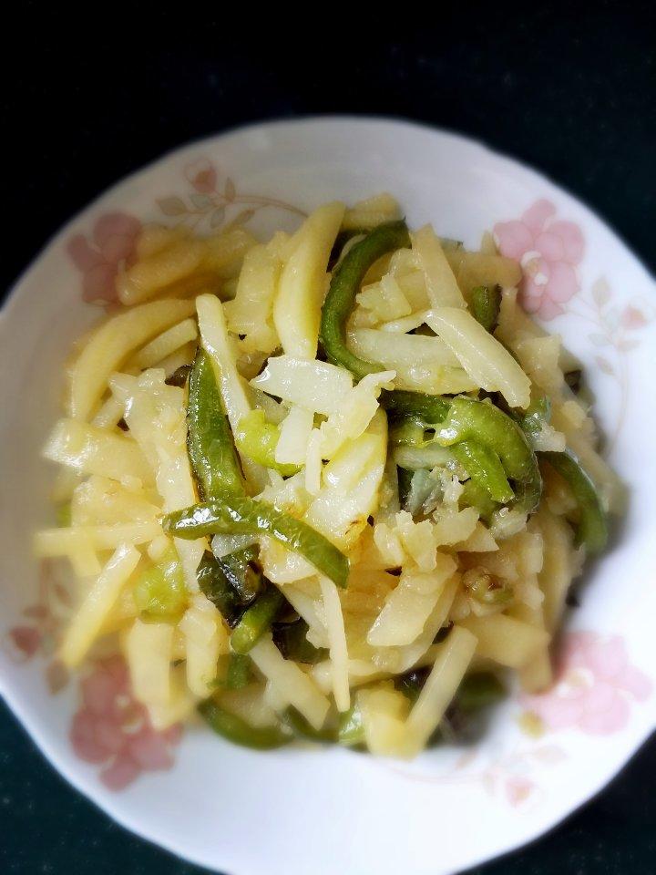 鸡汁青椒土豆丝---太太乐鲜鸡汁快手菜
