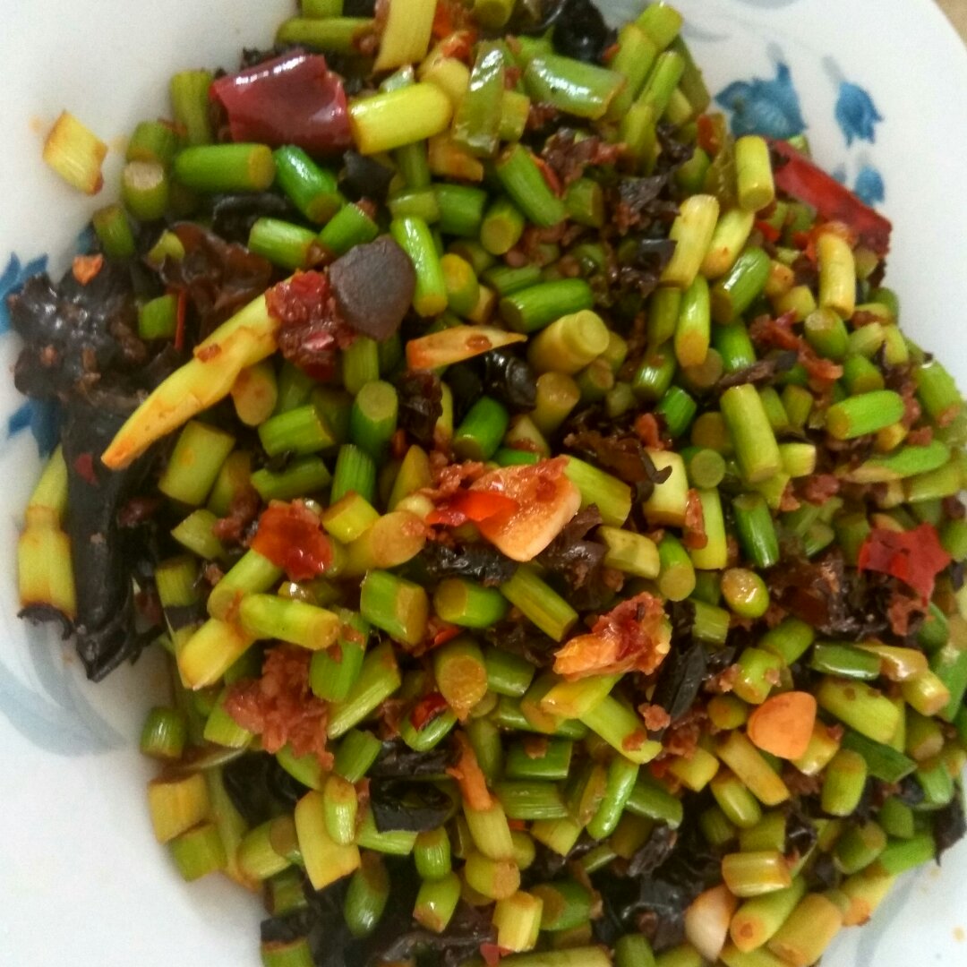 下饭菜～蒜苔肉末