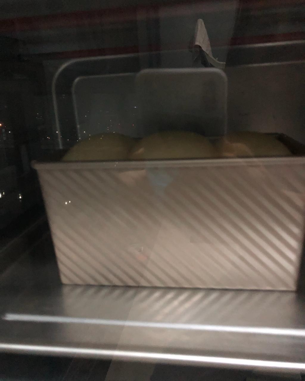 好上手的超软拉丝吐司