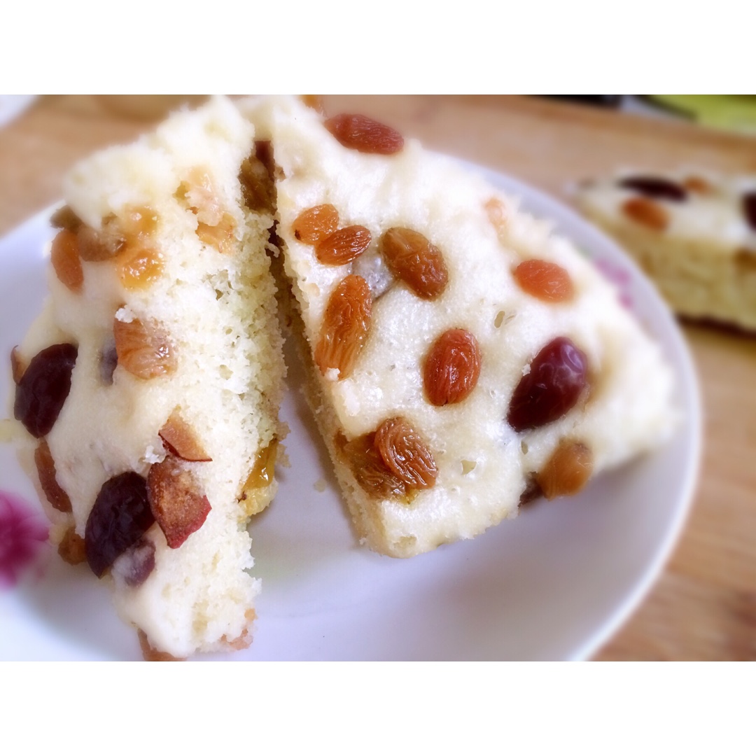 红枣葡萄干发糕