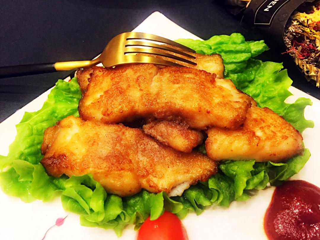 爱做饭的邱小厨做的香煎巴沙鱼柳