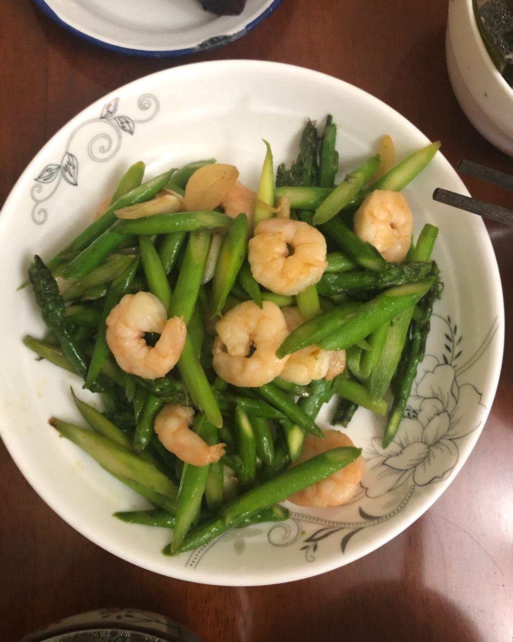 清炒芦笋虾仁