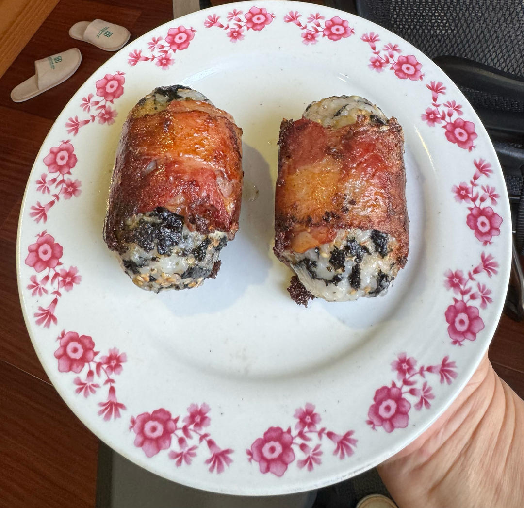 好吃到转圈圈❗️一口爱上的肉松芝士培根饭团