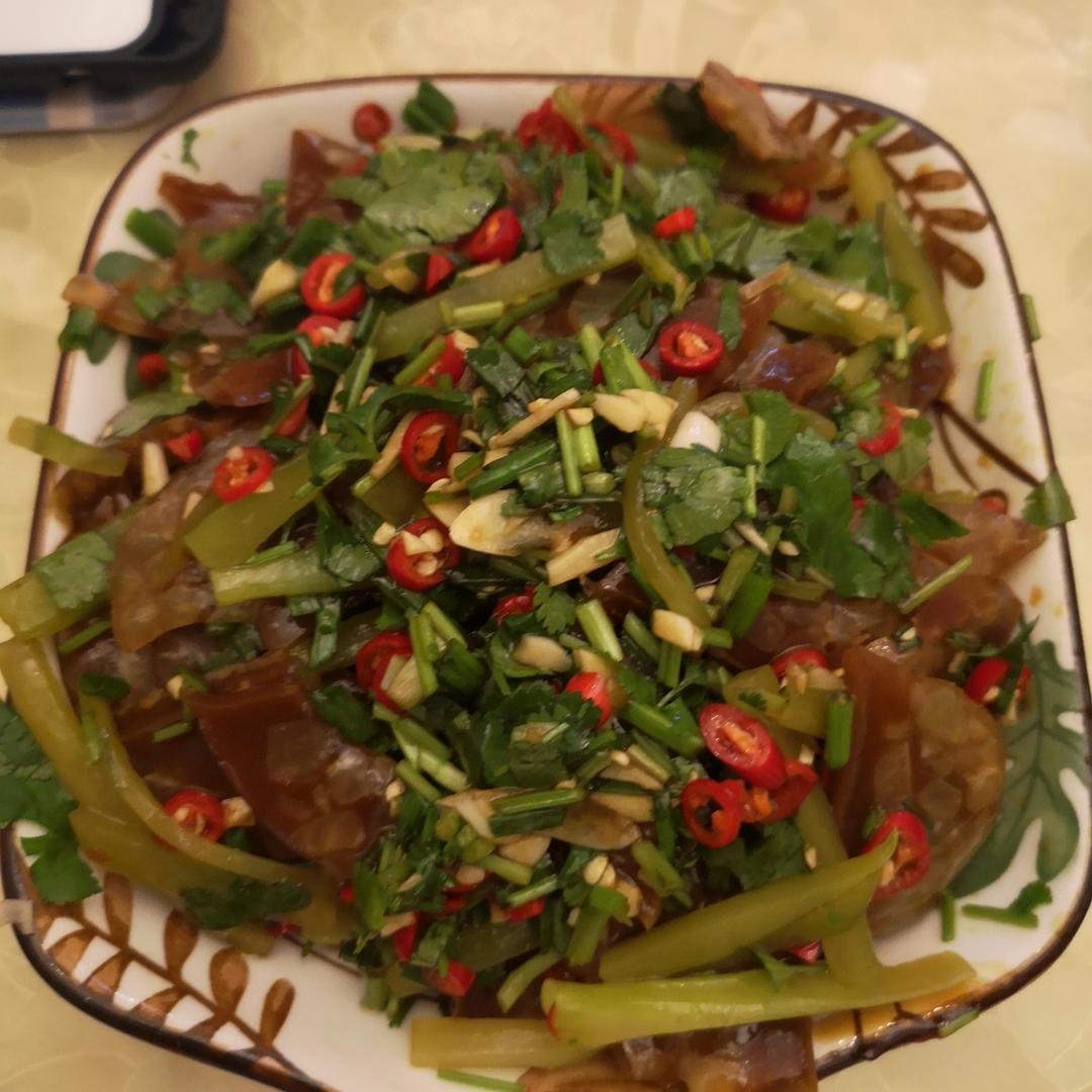 猪肉吃不起了，5块钱做一斤肉皮冻吧