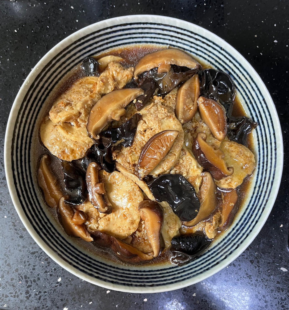 香菇木耳烧素鸡