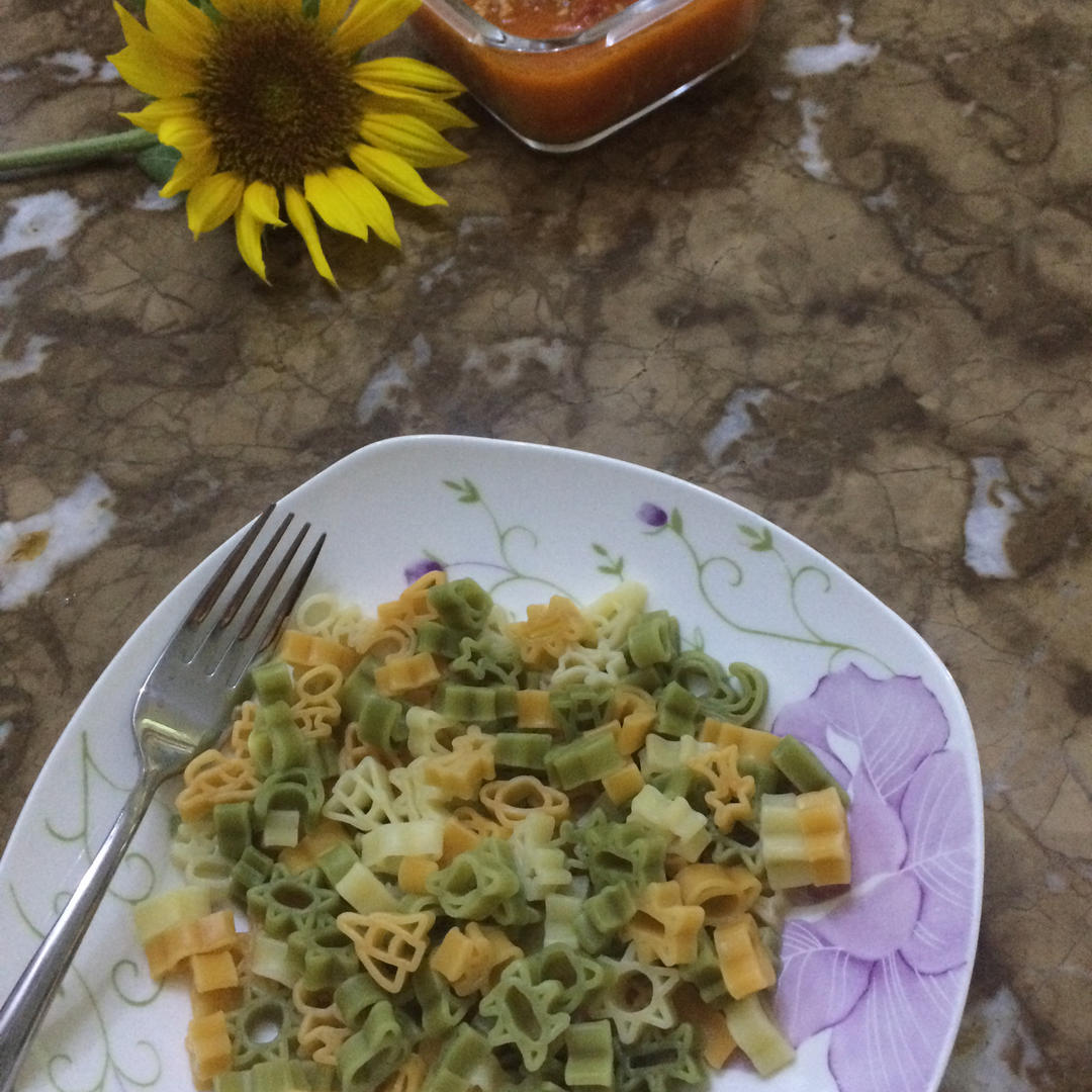 番茄肉酱意大利面