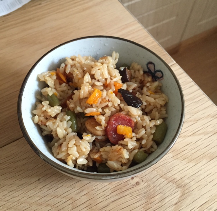 香菇豆角腊肠焖饭