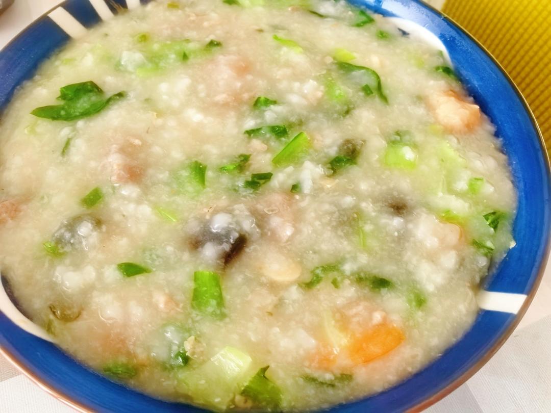 妈妈👩教我做的皮蛋瘦肉粥🥣简单快捷美味😋