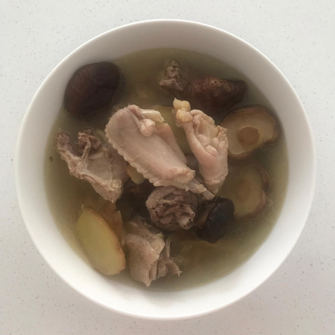 电饭锅煮万物｜电饭锅鸡汤（无油、快手、汤汁清亮）